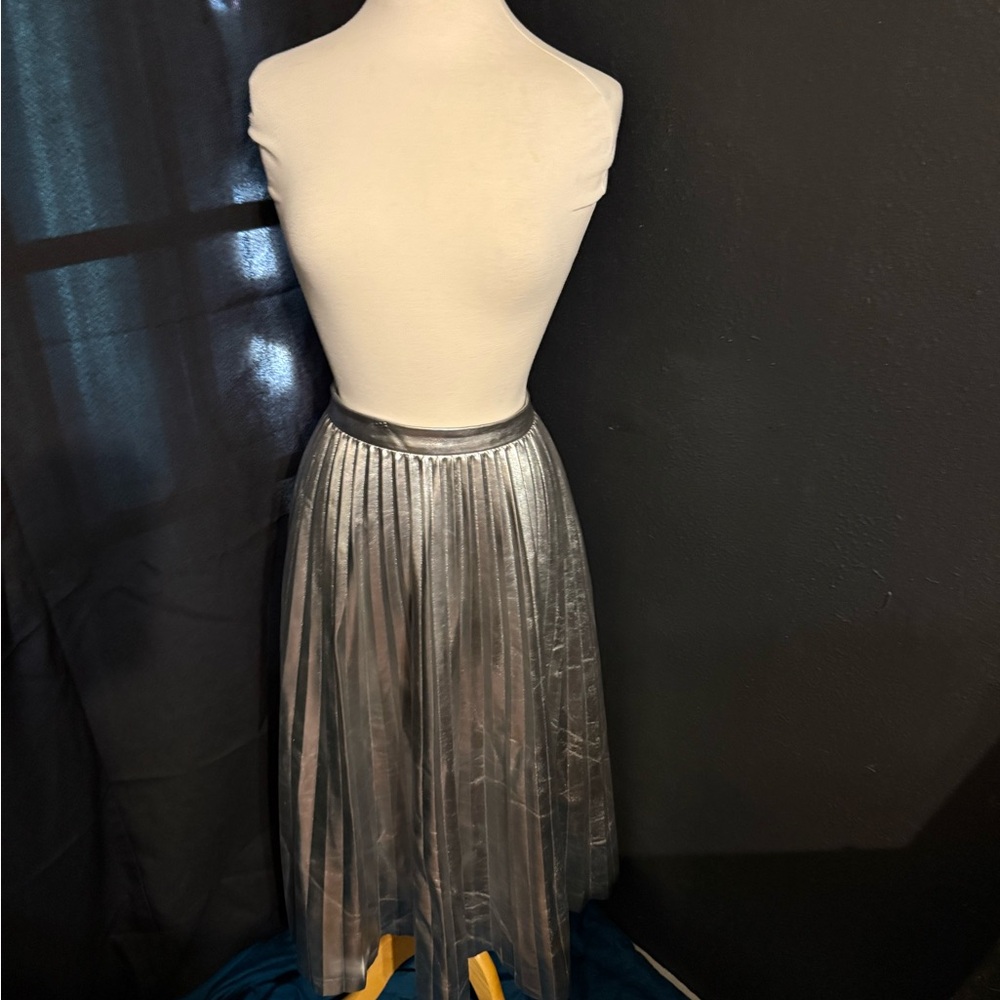 Ann Taylor Metallic Silver Pleated Midi Skirt